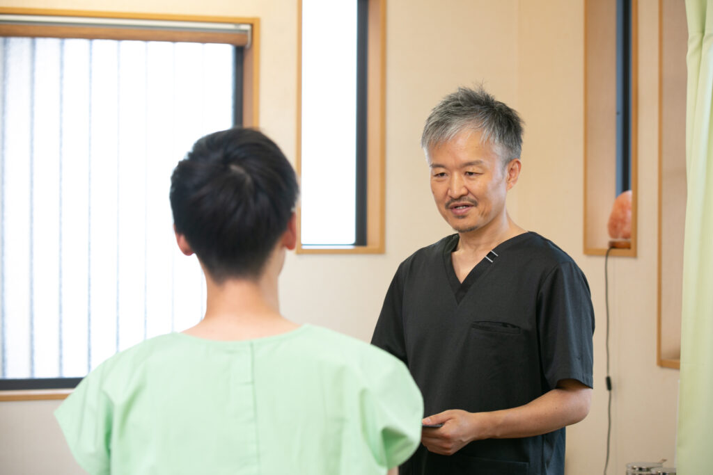 オーダーメイド鍼灸治療のヒアリング風景